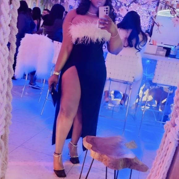 NWT House of CB Dress Sarai Feather Trim stretch crepe Cocktail Dress size M - Picture 5 of 5